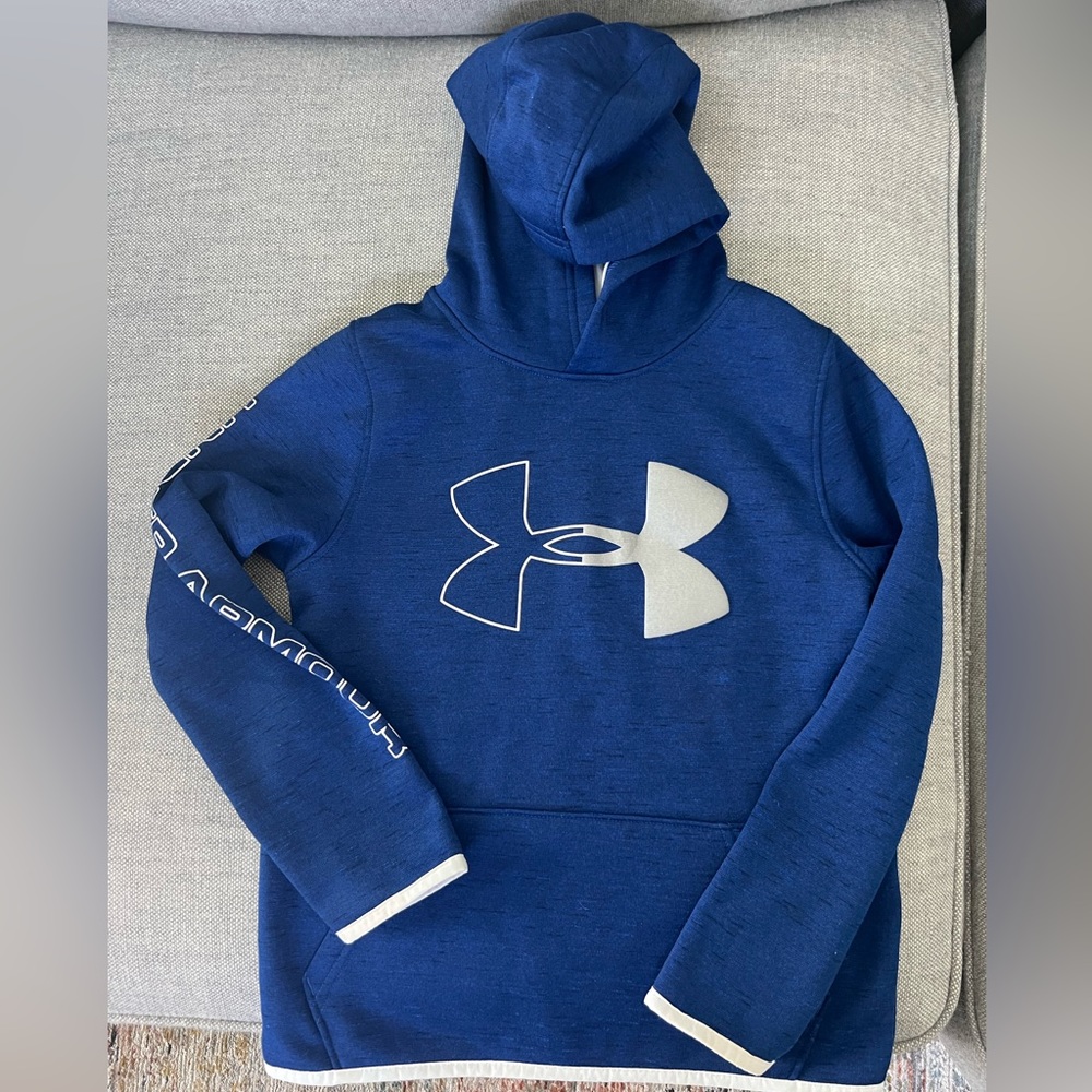 Under armor sweatshirt kids size small YSM